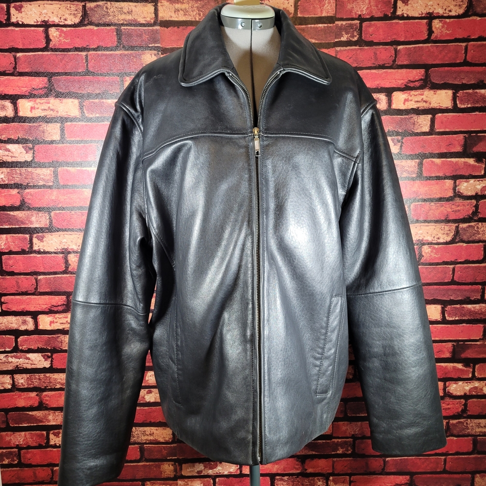 Roundtree & Yorke Dark Gray Leather Bomber Jacket